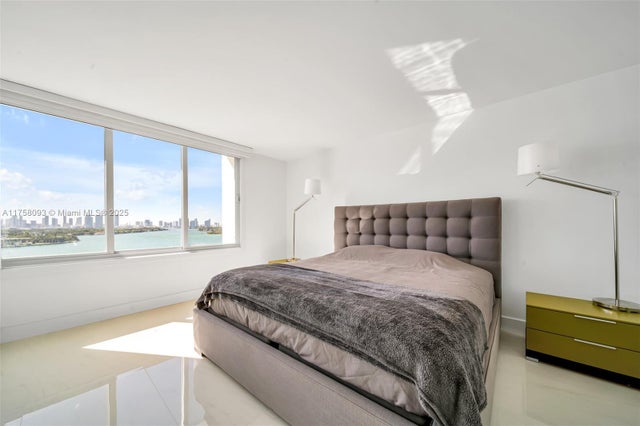 5 of 26 - 1000 West Ave 1416, Miami Beach, FL