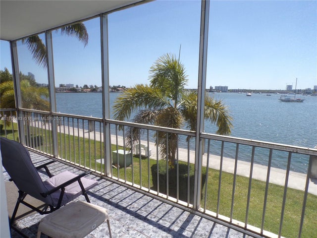 2 of 87 - 3000 Marcos Dr P206, Aventura, FL