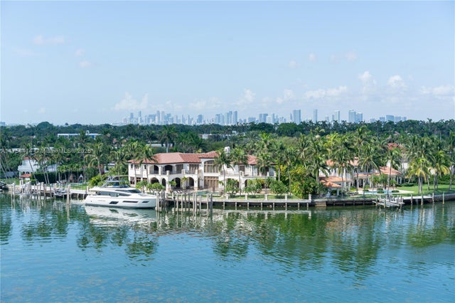 1 of 16 - 6770 Indian Creek Dr 8g, Miami Beach, FL