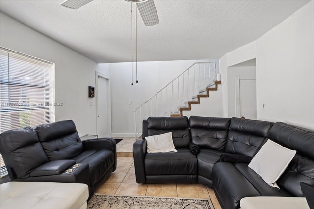 4 of 15 - 6 Madrid Ln 7-18, Davie, FL