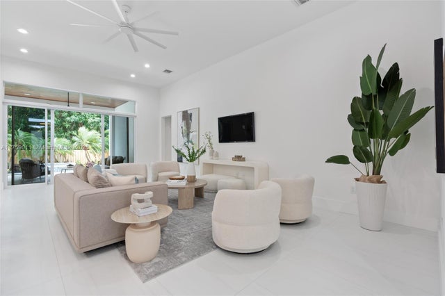 5 of 43 - 11412 Ne 8th Ave, Biscayne Park, FL