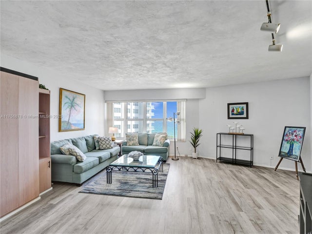 4 of 29 - 3700 Galt Ocean Dr 402, Fort Lauderdale, FL
