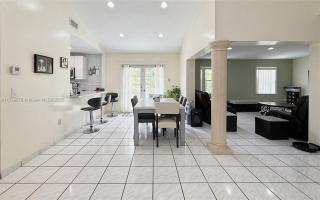 5 of 34 - 20520 Sw 124th Pl, Miami, FL