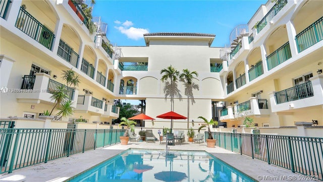 3 of 10 - 300 Euclid Ave 209, Miami Beach, FL