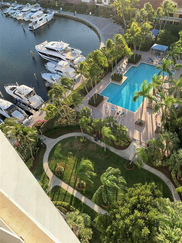5 of 97 - 3610 Yacht Club Dr Ph10, Aventura, FL