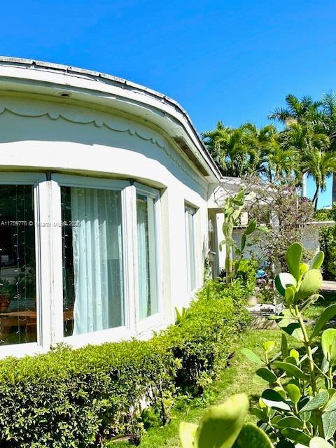 3 of 19 - 463 W 62nd St, Miami Beach, FL