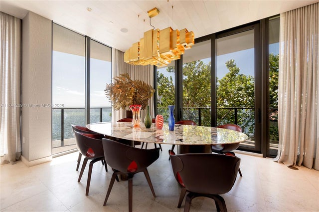 4 of 21 - 3581 E Glencoe St 301, Miami, FL