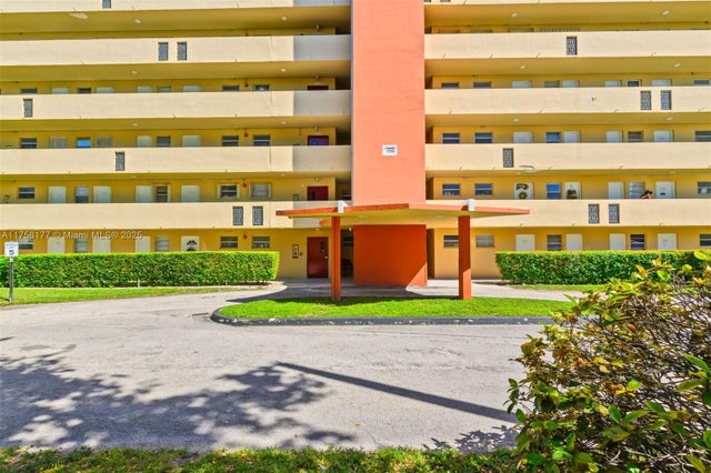 3 of 36 - 1770 Ne 191st St 508-1, Miami, FL