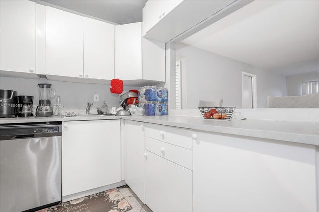 5 of 13 - 941 Nw 45th St 7, Deerfield Beach, FL