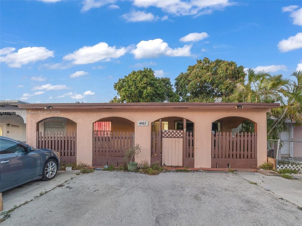 4457 Nw 185th St, Miami Gardens