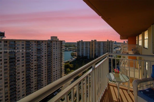4 of 29 - 251 174 St 2307, Sunny Isles Beach, FL