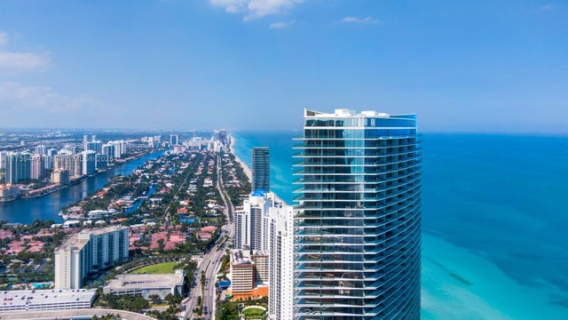 3 of 82 - 18975 Se Collins Ave 3405, Sunny Isles Beach, FL