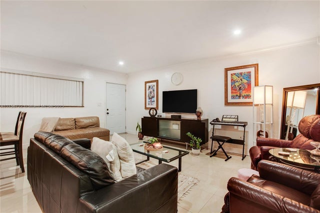2 of 20 - 11930 Ne 19th Dr 7, North Miami, FL