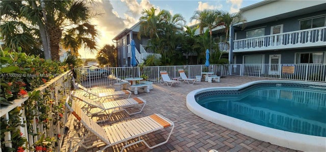 1 of 20 - 1125 Nw 30th Ct 10, Wilton Manors, FL