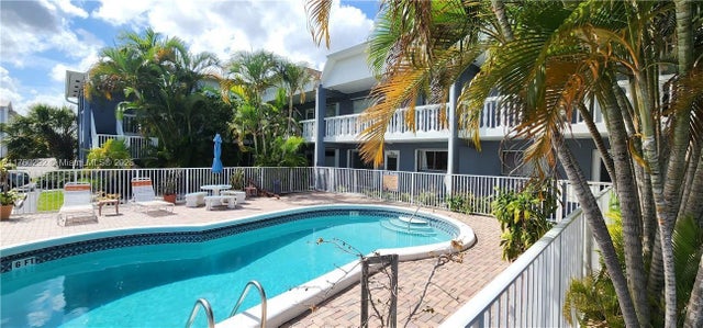 3 of 20 - 1125 Nw 30th Ct 10, Wilton Manors, FL