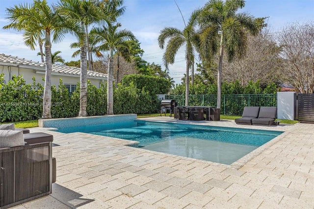 3 of 30 - 5925 La Gorce Dr, Miami Beach, FL