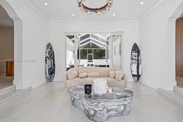 4 of 30 - 5925 La Gorce Dr, Miami Beach, FL