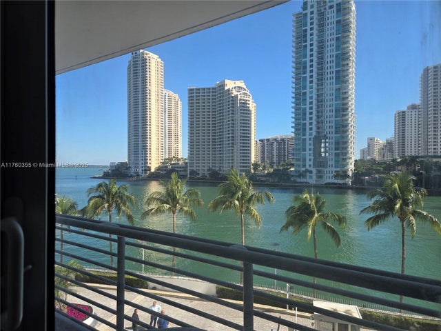 1 of 8 - 325 S Biscayne Blvd 415, Miami, FL
