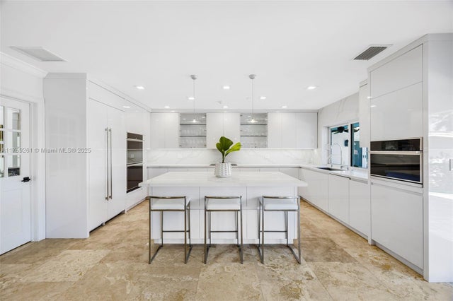 5 of 31 - 1117 Bella Vista Ave, Coral Gables, FL
