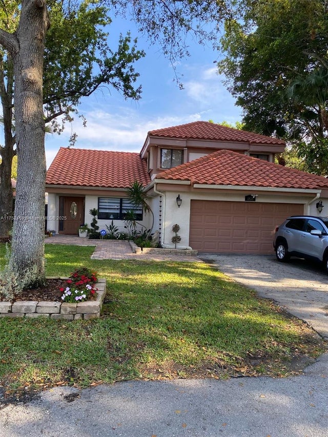 1 of 35 - 1838 Nw 93rd Ter, Plantation, FL
