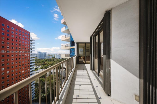 3 of 39 - 1581 Brickell Ave 1705, Miami, FL