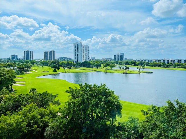 2 of 27 - 20000 E Country Club Dr 806, Aventura, FL
