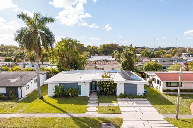2 of 34 - 19600 Ne 19th Ave, Miami, FL