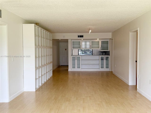 5 of 40 - 1504 S Whitehall Dr 206, Davie, FL