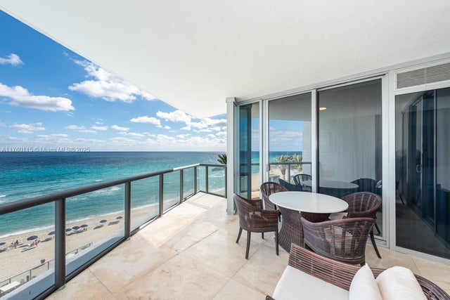 5 of 33 - 17121 Collins Ave 904, Sunny Isles Beach, FL