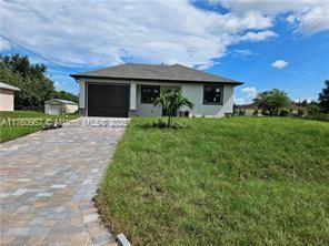 1 of 19 - 922 Dobbins St E, Lehigh Acres, FL