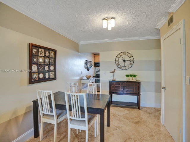 3 of 24 - 1900 Ne 8th Ct 306, Fort Lauderdale, FL