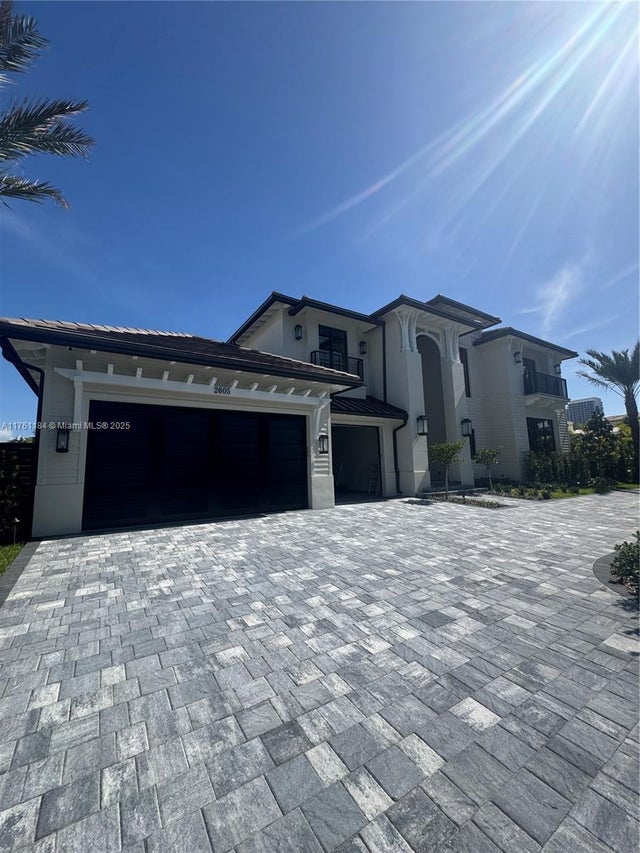 3 of 37 - 2605 Castilla Isle, Fort Lauderdale, FL