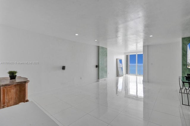 3 of 53 - 6450 Collins Ave 1204, Miami Beach, FL
