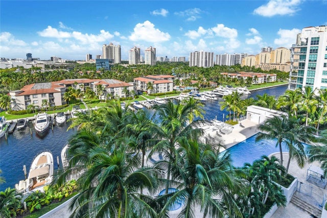 1 of 20 - 3029 Ne 188th St 818, Aventura, FL
