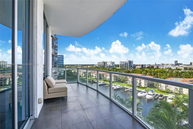 2 of 20 - 3029 Ne 188th St 818, Aventura, FL