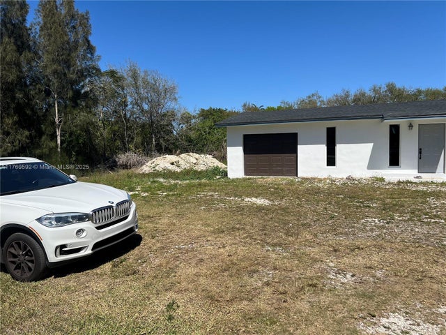 5 of 17 - 14201 Sw 232nd St, Miami, FL