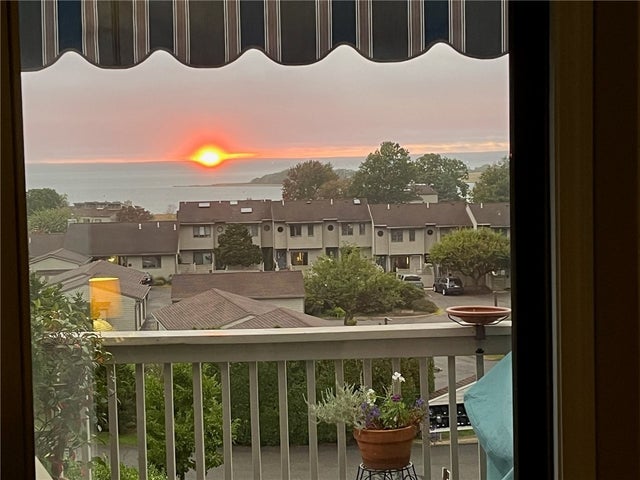 143 Windward Ln, Bristol