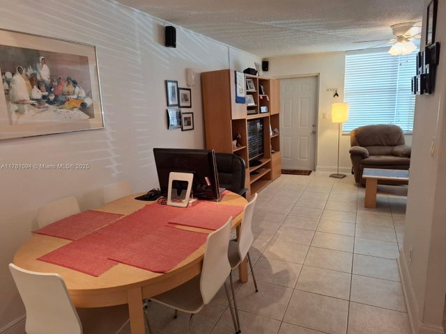 5 of 22 - 9081 Sunrise Lakes 105, Sunrise, FL