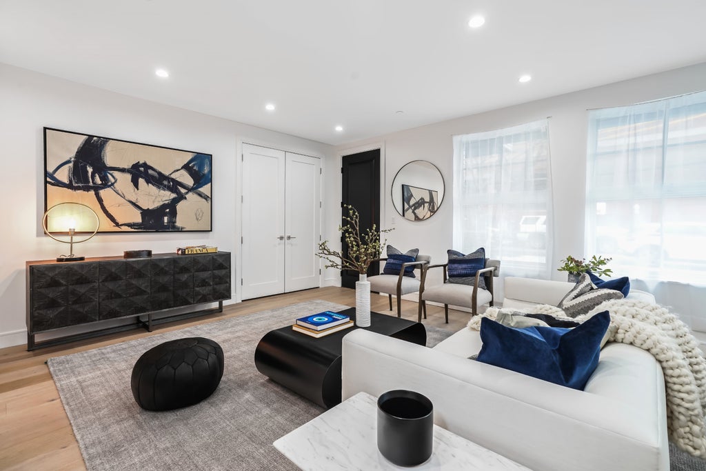 2 of 16 - 40 Huntington St. 2d, New York City, NY