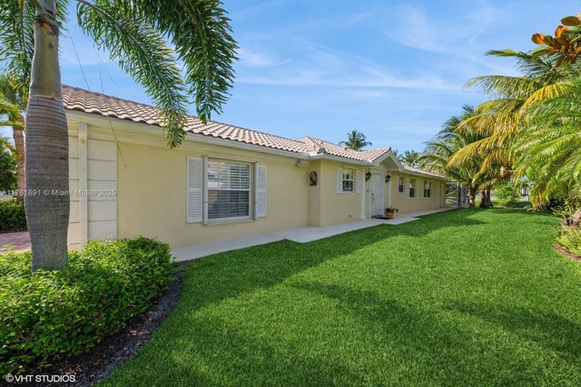 5 of 54 - 8163 Montserrat Pl, Wellington, FL