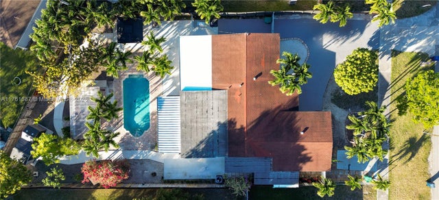 2 of 38 - 19600 Gulfstream Rd, Cutler Bay, FL