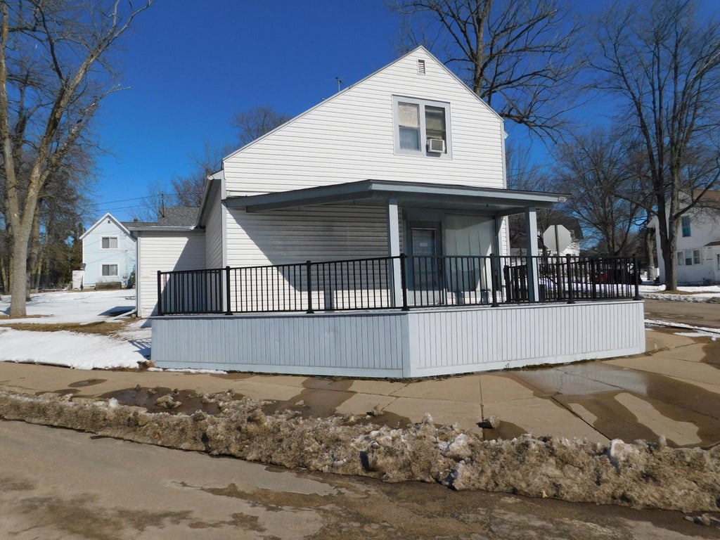 700 Grand Ave, Merrill