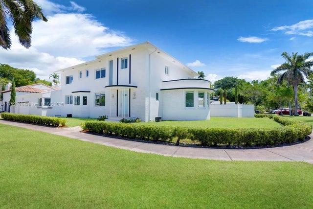 5 of 46 - 5861 La Gorce Dr, Miami Beach, FL