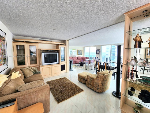 3 of 22 - 2751 S Ocean Dr 708s, Hollywood, FL