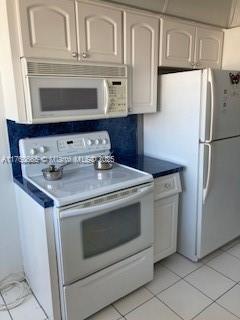 3 of 16 - 100 W Golden Isles Dr 811, Hallandale Beach, FL