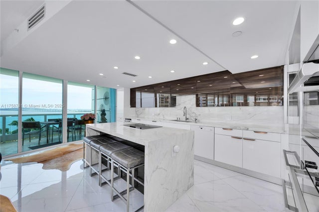 3 of 34 - 2127 Brickell Ave 801, Miami, FL