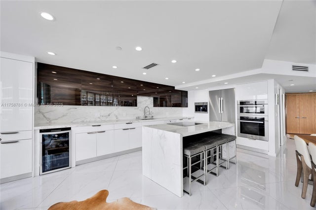 4 of 34 - 2127 Brickell Ave 801, Miami, FL