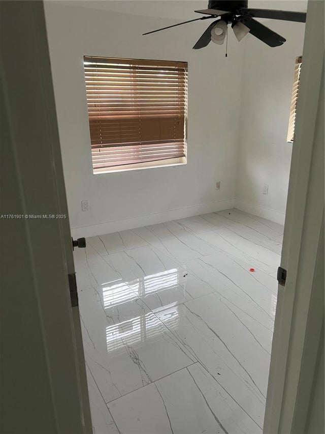 5 of 10 - 20 Ne 215th St, Miami Gardens, FL