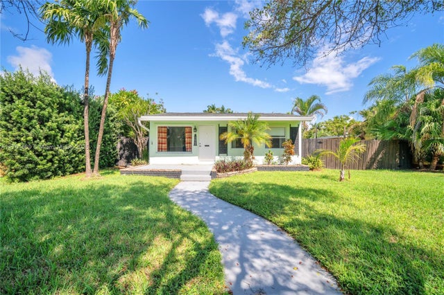 2 of 12 - 1623 Fletcher St, Hollywood, FL