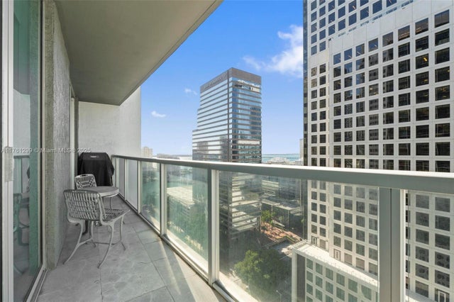 1 of 32 - 500 Brickell Ave 2510, Miami, FL